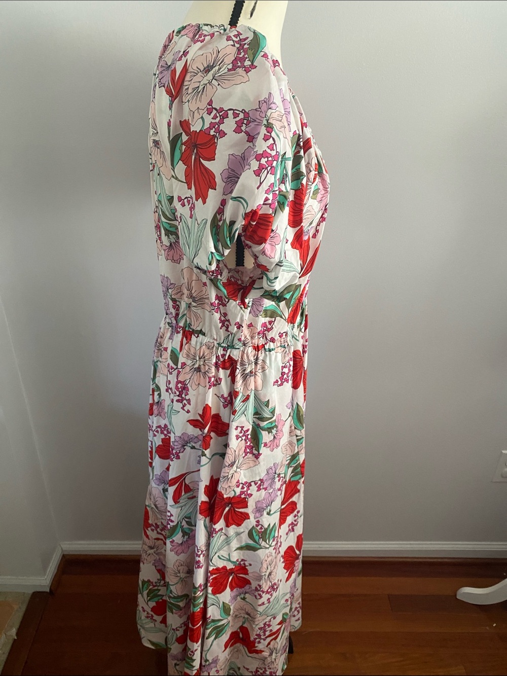 ON-34th NWT floral dress with pockets - Picture 5 of 8